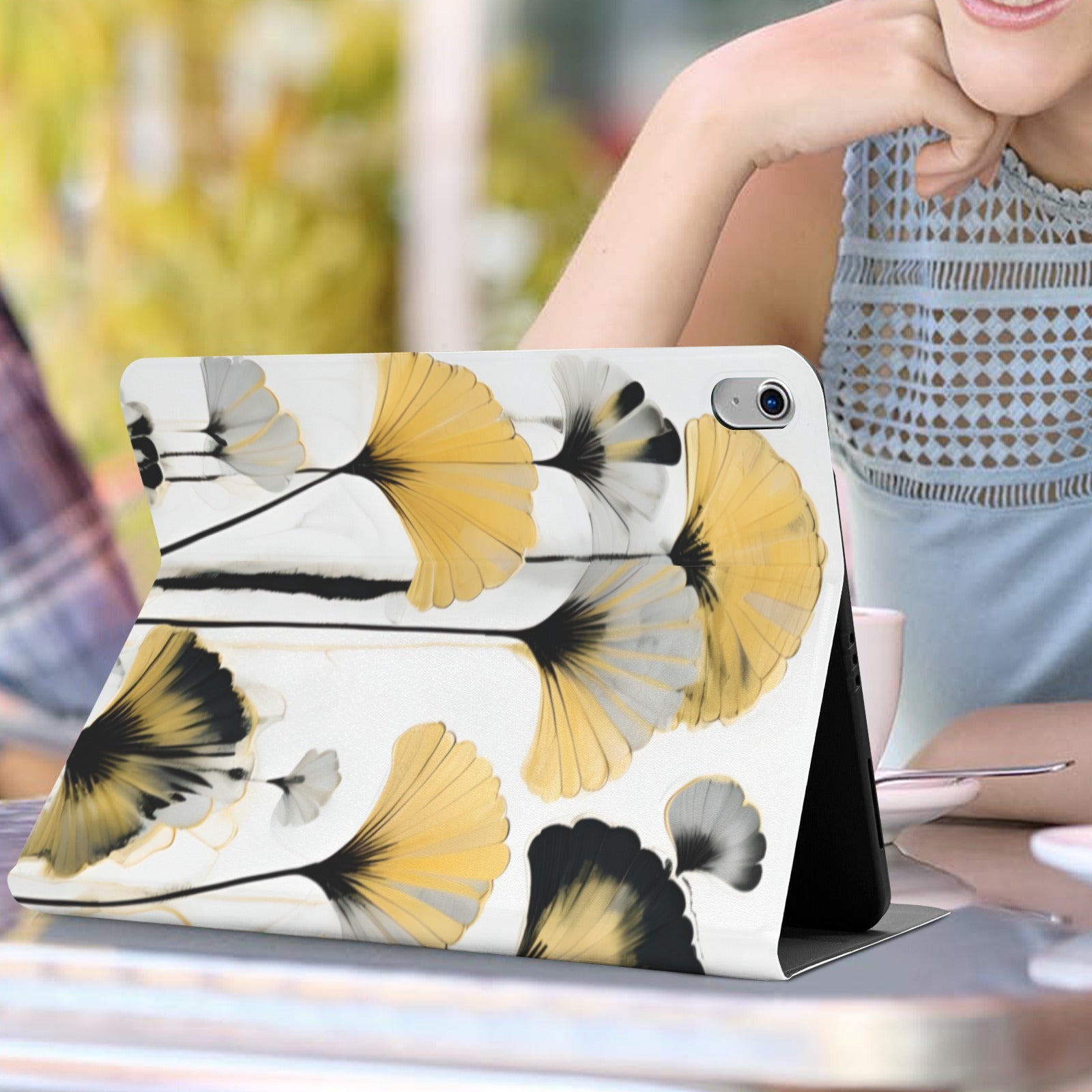 Golden Ginkgo Protective Case for iPad Air (11-inch)