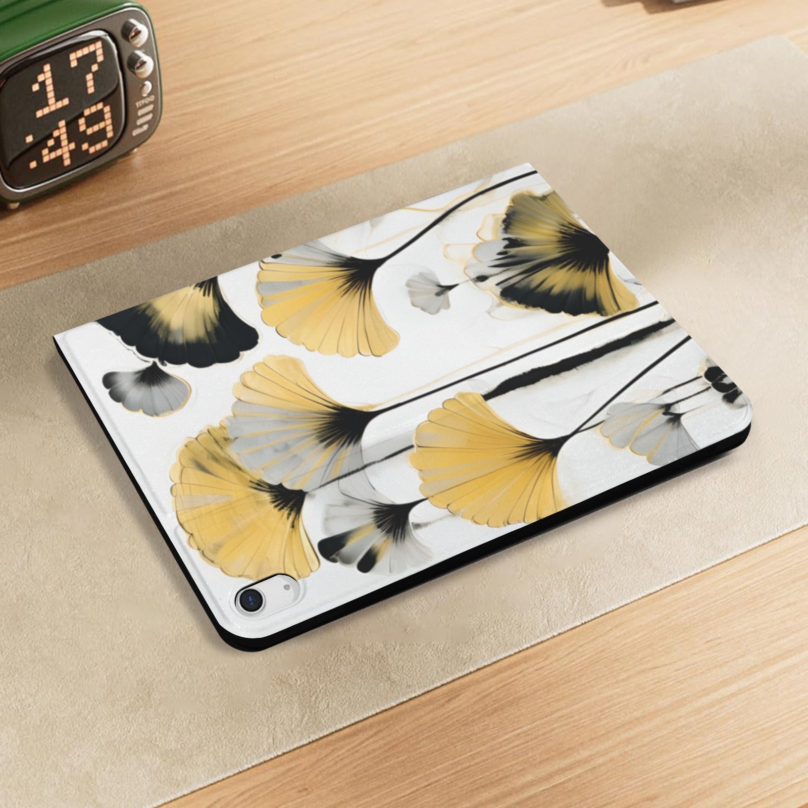 Golden Ginkgo Protective Case for iPad Air (11-inch)